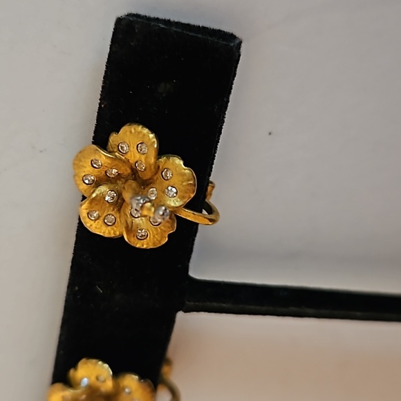 RDH Hibiscus Rhinestone & Goldtone Clip-on Earrings - Picture 2 of 7